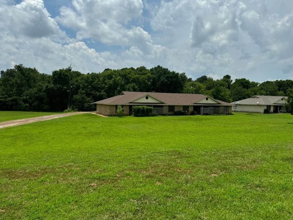 4515 SE Loop 286 Paris TX 75460