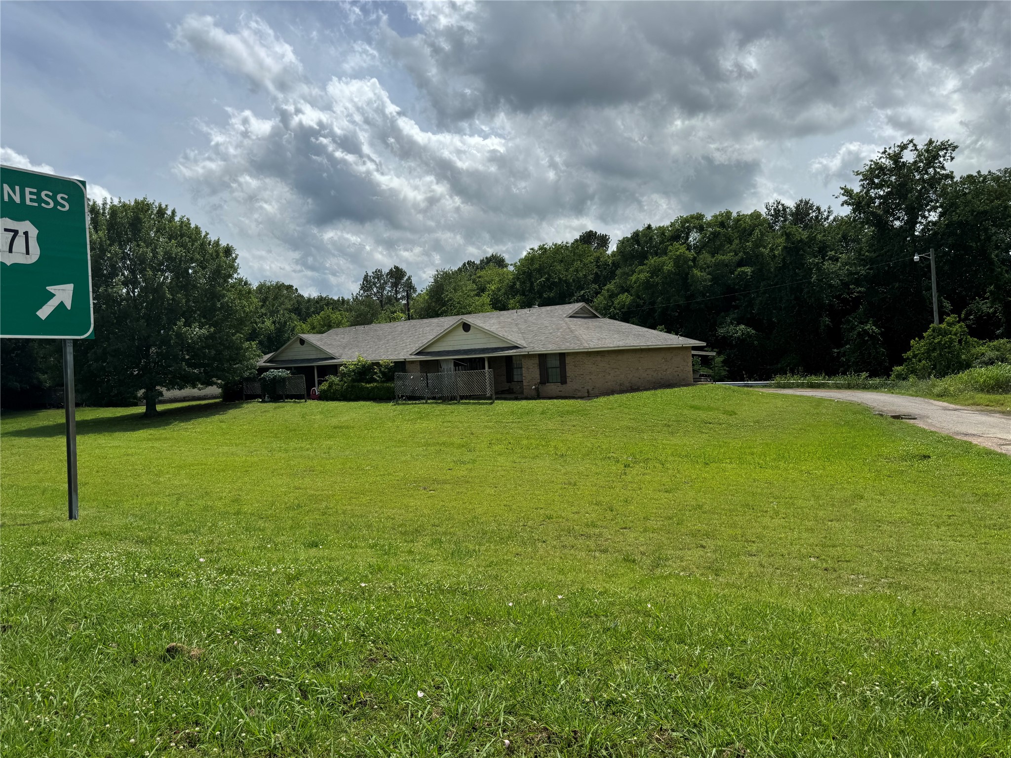 4515 SE Loop 286 Paris TX 75460