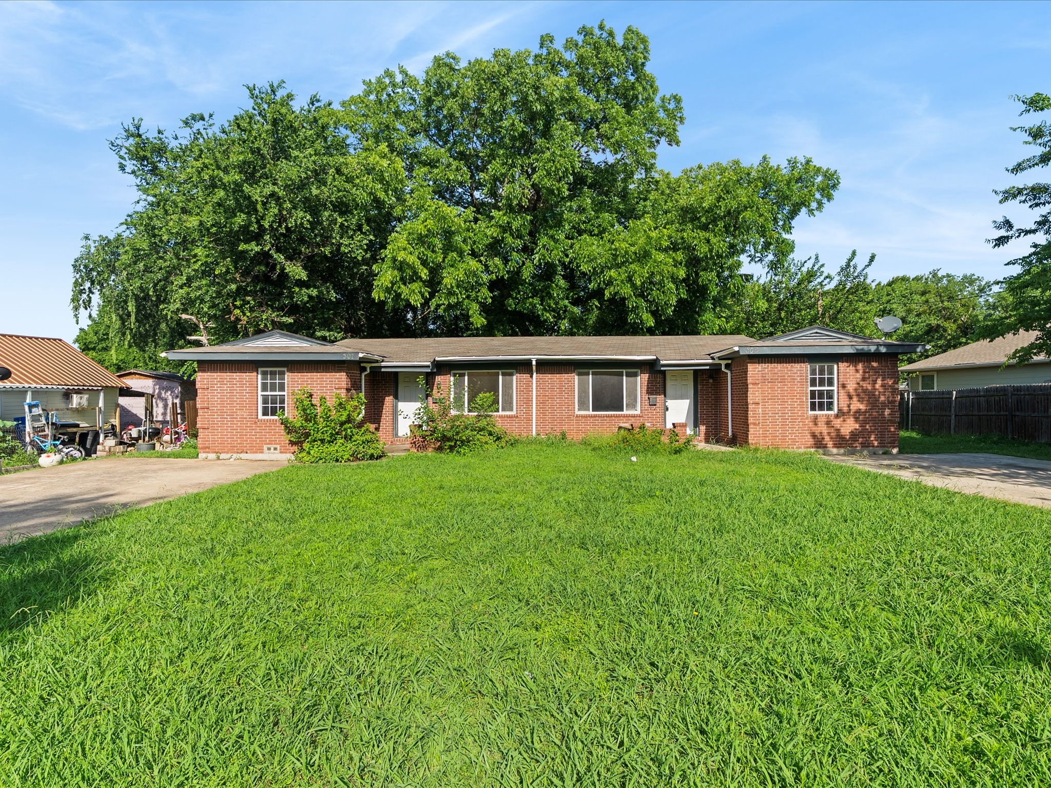 307 Depot Street Whitesboro TX 76273
