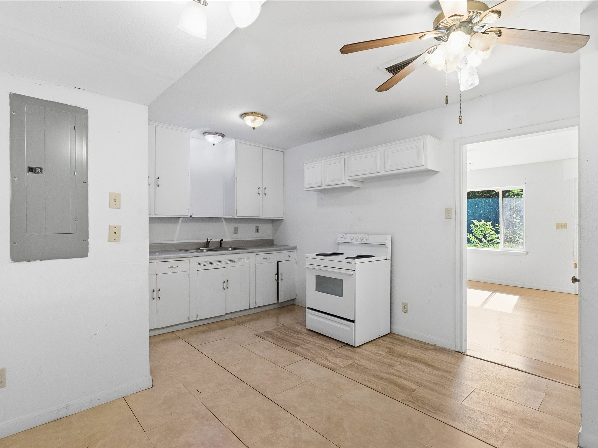 307 Depot Street Whitesboro TX 76273