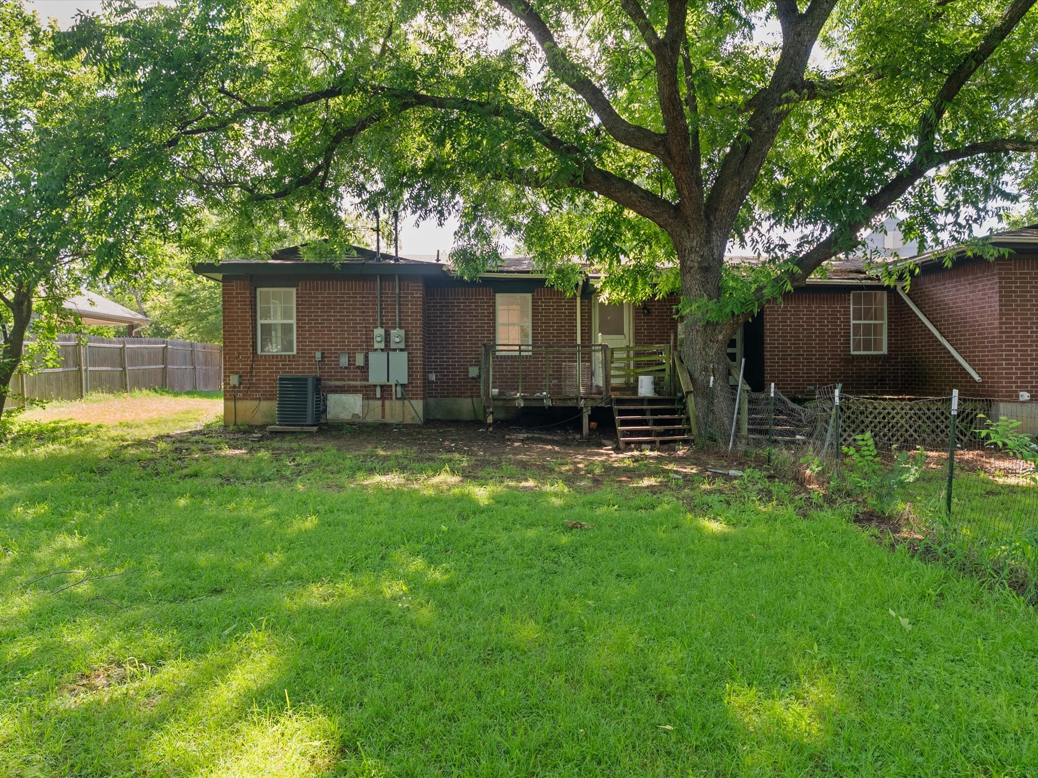 307 Depot Street Whitesboro TX 76273