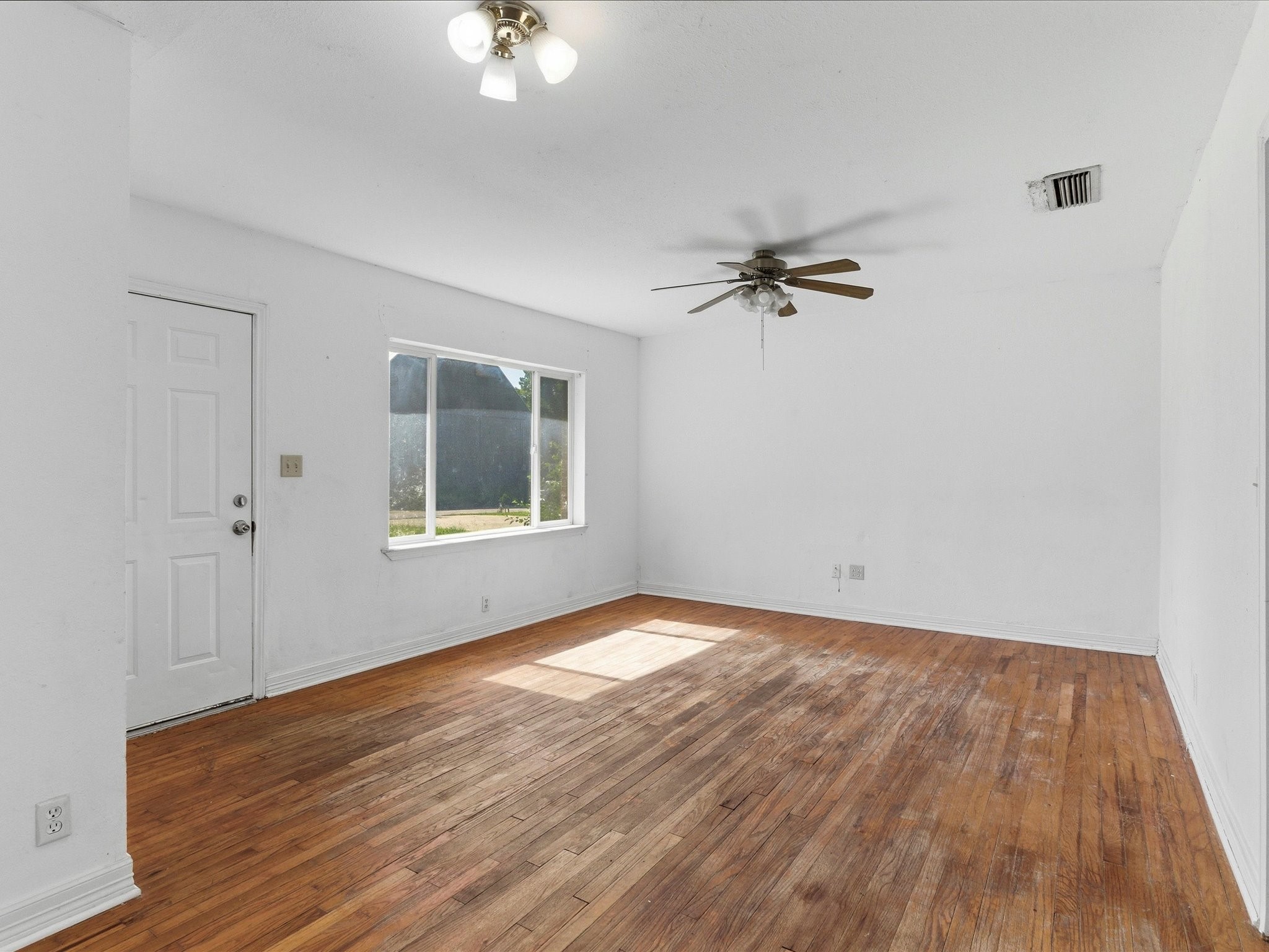 307 Depot Street Whitesboro TX 76273