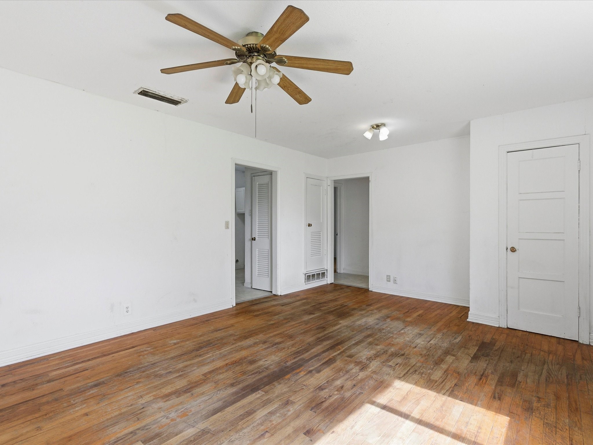 307 Depot Street Whitesboro TX 76273