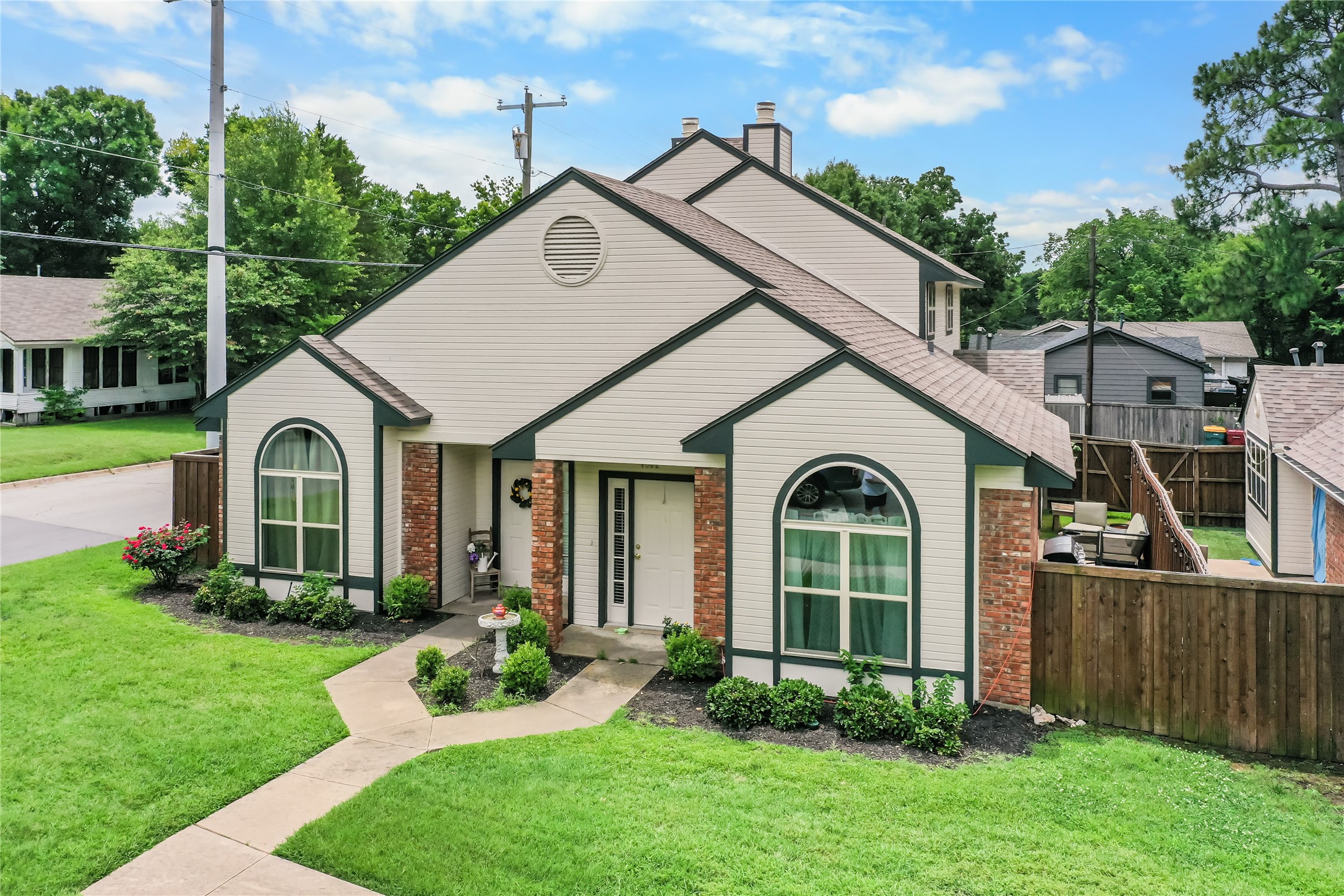 1002 W Washington Street Sherman TX 75092