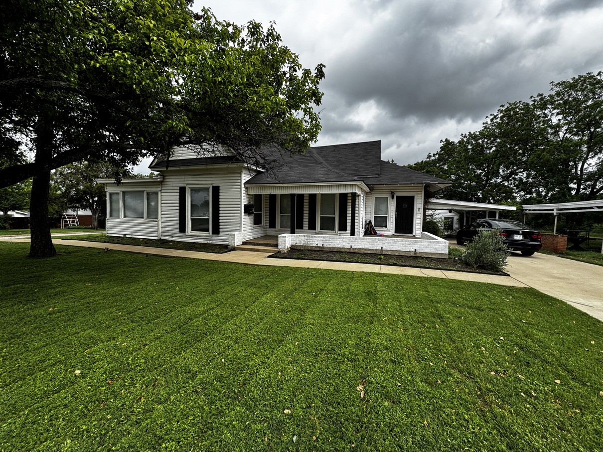 322 Hill Street Grand Prairie TX 75050