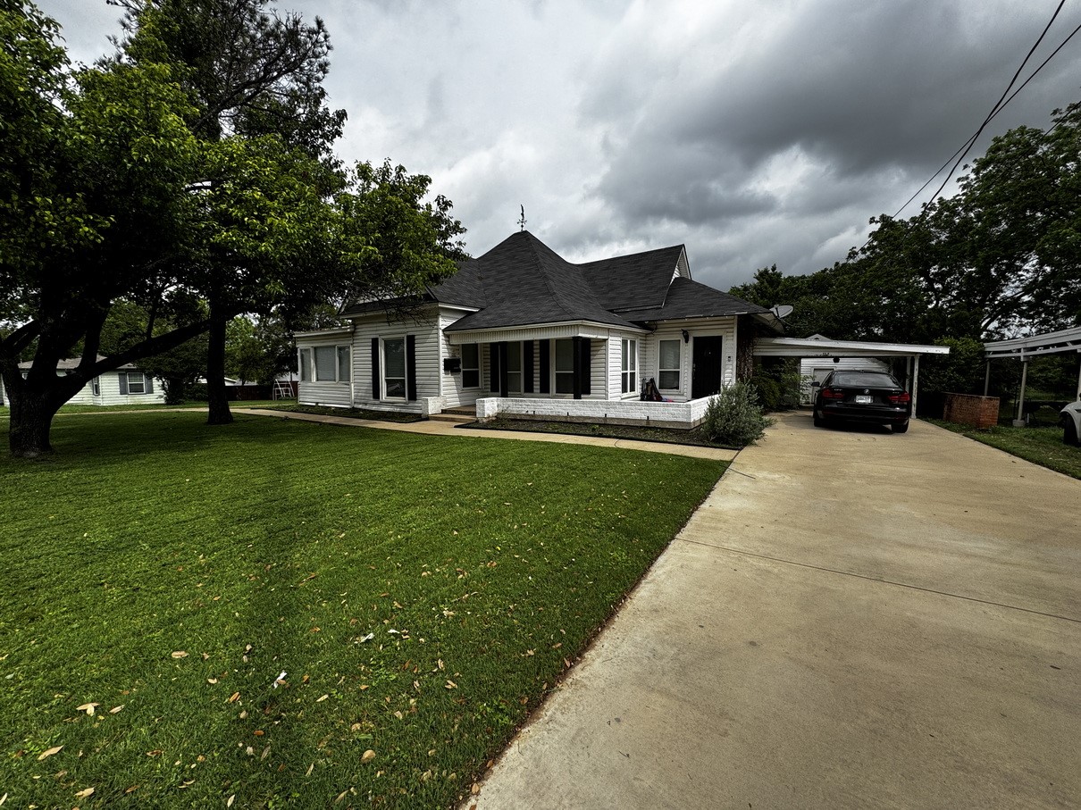 322 Hill Street Grand Prairie TX 75050