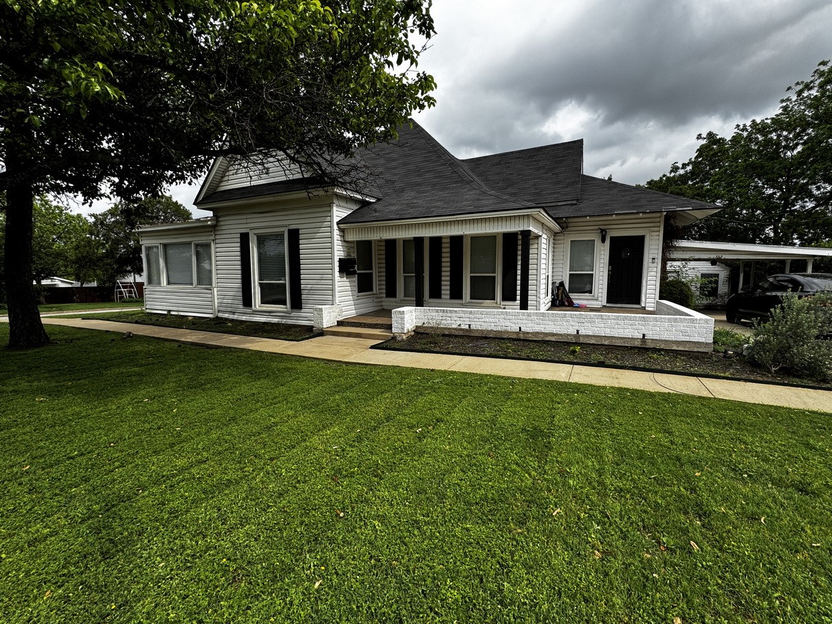322 Hill Street Grand Prairie TX 75050