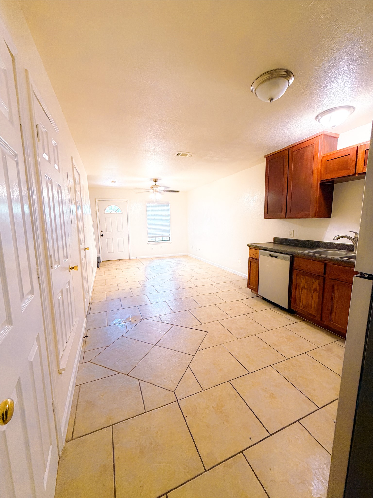 4935 Miller Avenue Fort Worth TX 76119
