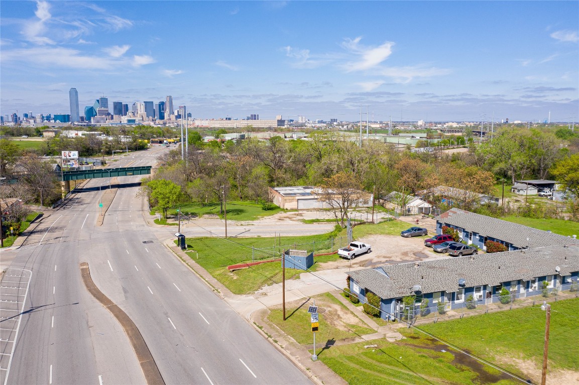 260 S Corinth Street Road Dallas TX 75203