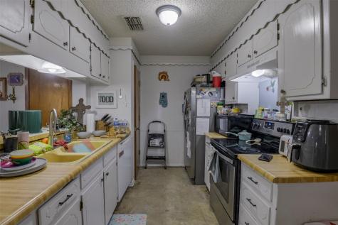 625 NW Renfro Street Burleson TX 76028