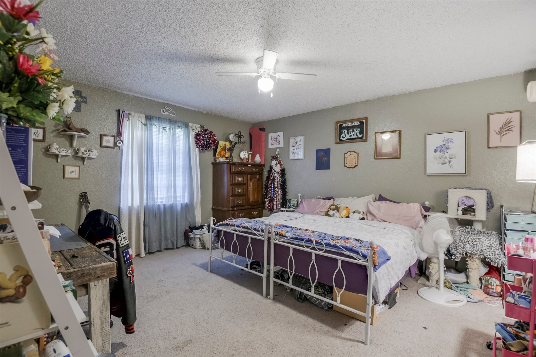 625 NW Renfro Street Burleson TX 76028
