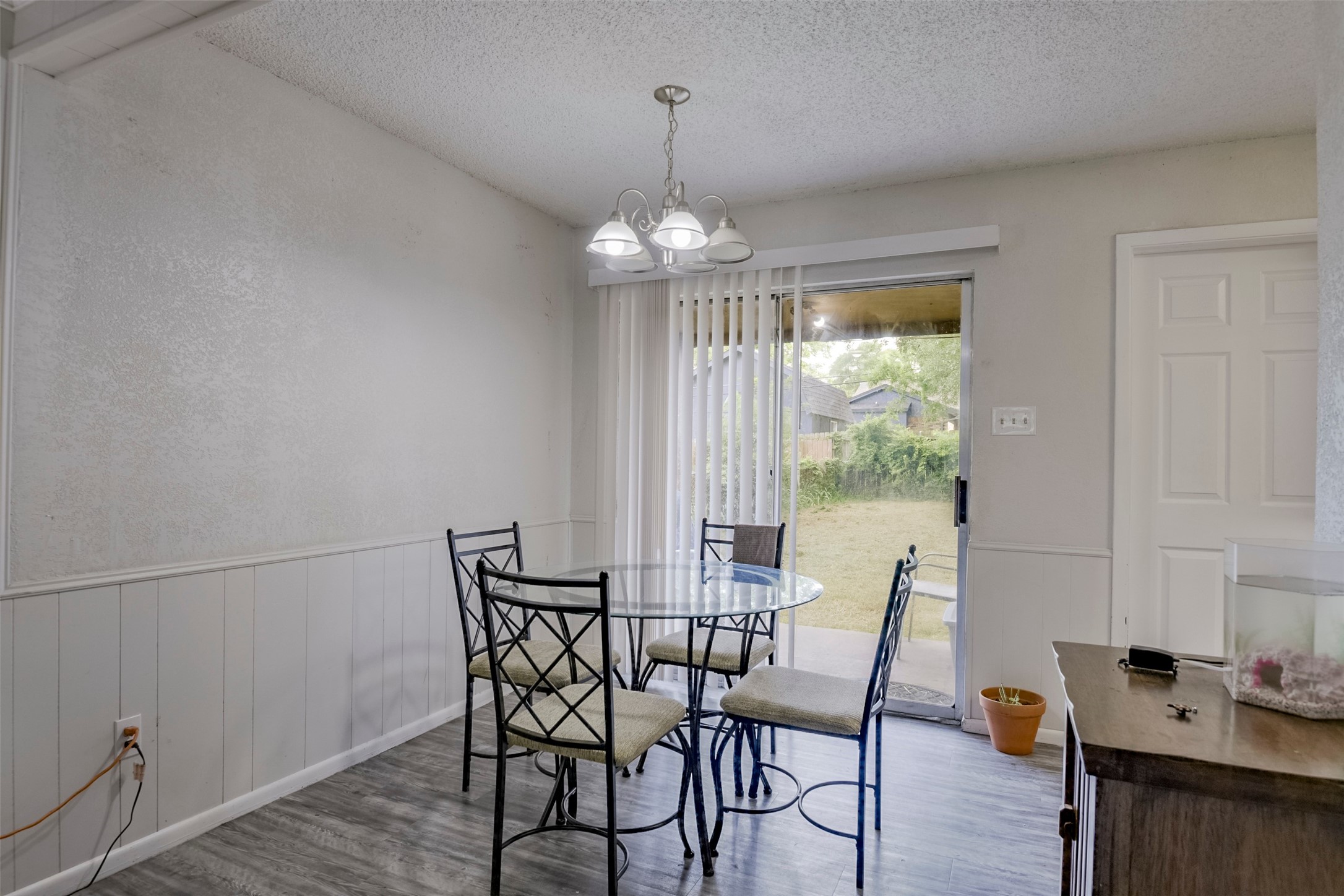 625 NW Renfro Street Burleson TX 76028