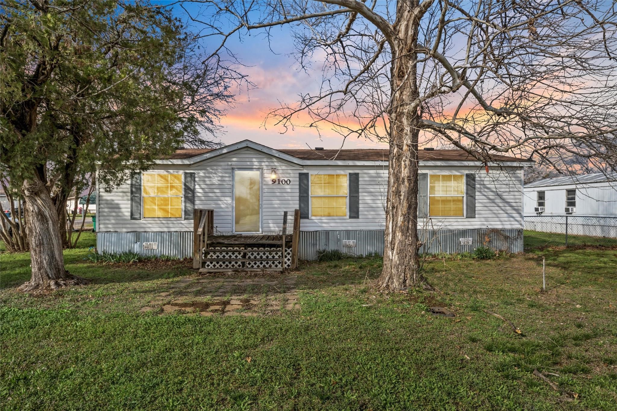 9100/9088 5th Street Crawford TX 76638