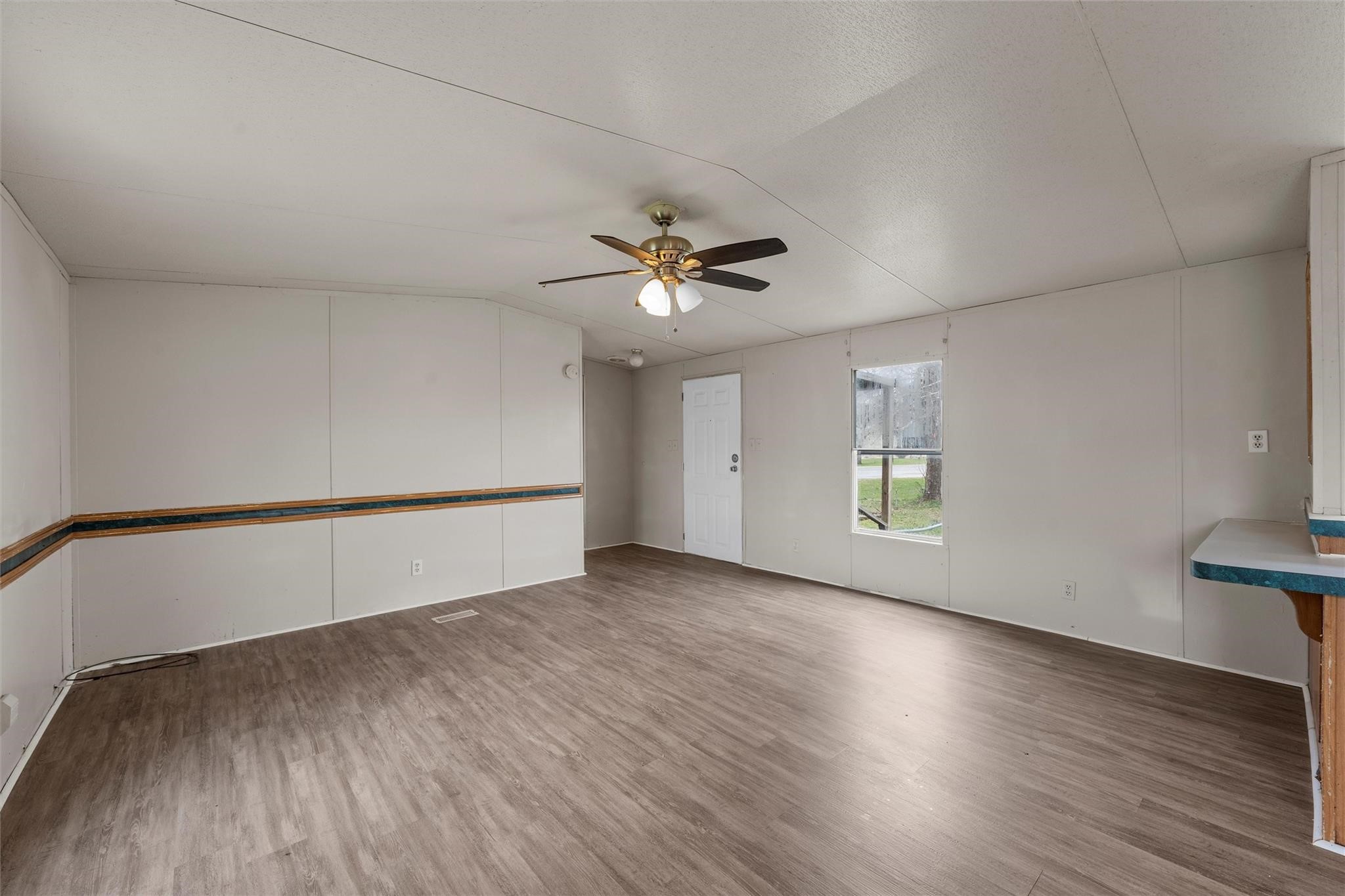 9100/9088 5th Street Crawford TX 76638