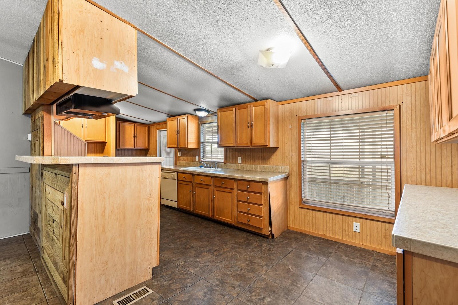 9100/9088 5th Street Crawford TX 76638