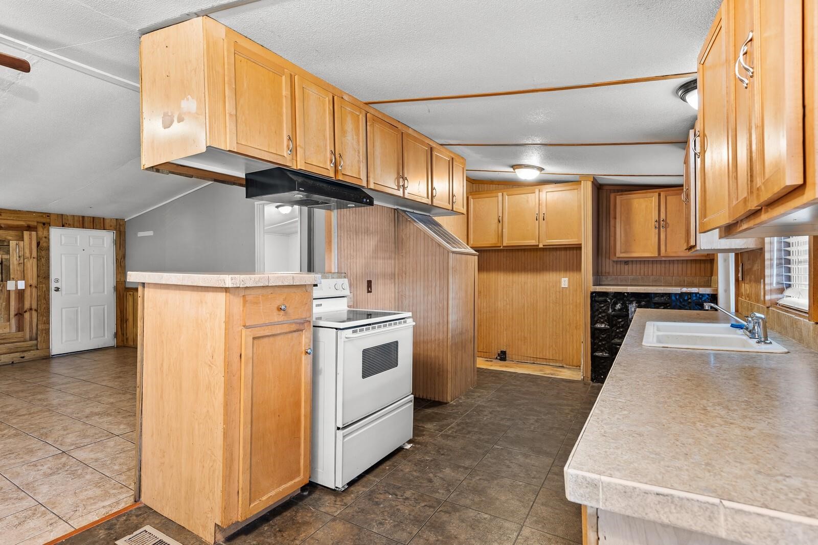 9100/9088 5th Street Crawford TX 76638