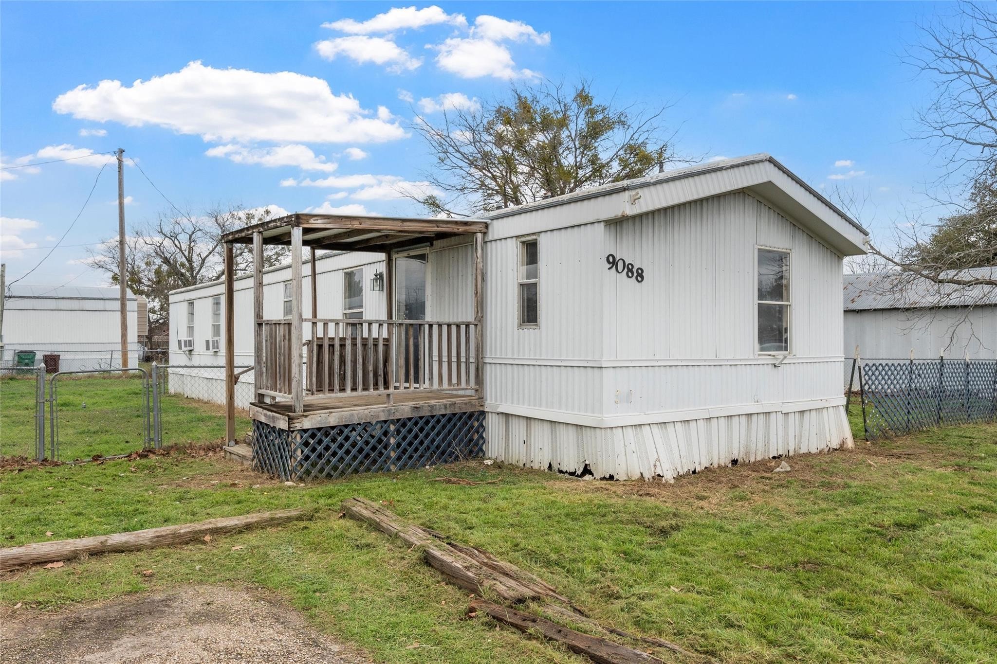 9100/9088 5th Street Crawford TX 76638