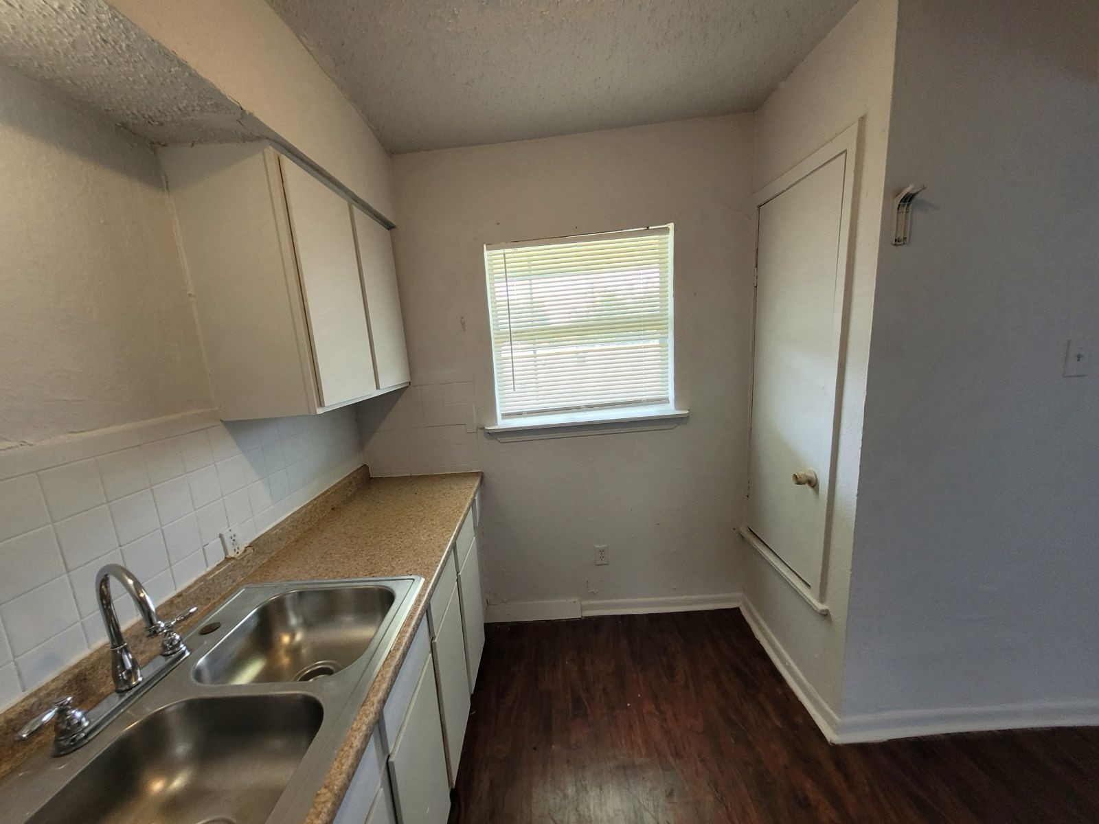 6706 Ralston Street Houston TX 77016