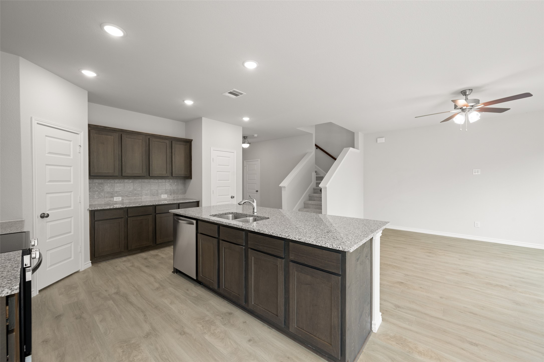 400-402 Trailhead Lane Denton TX 76205