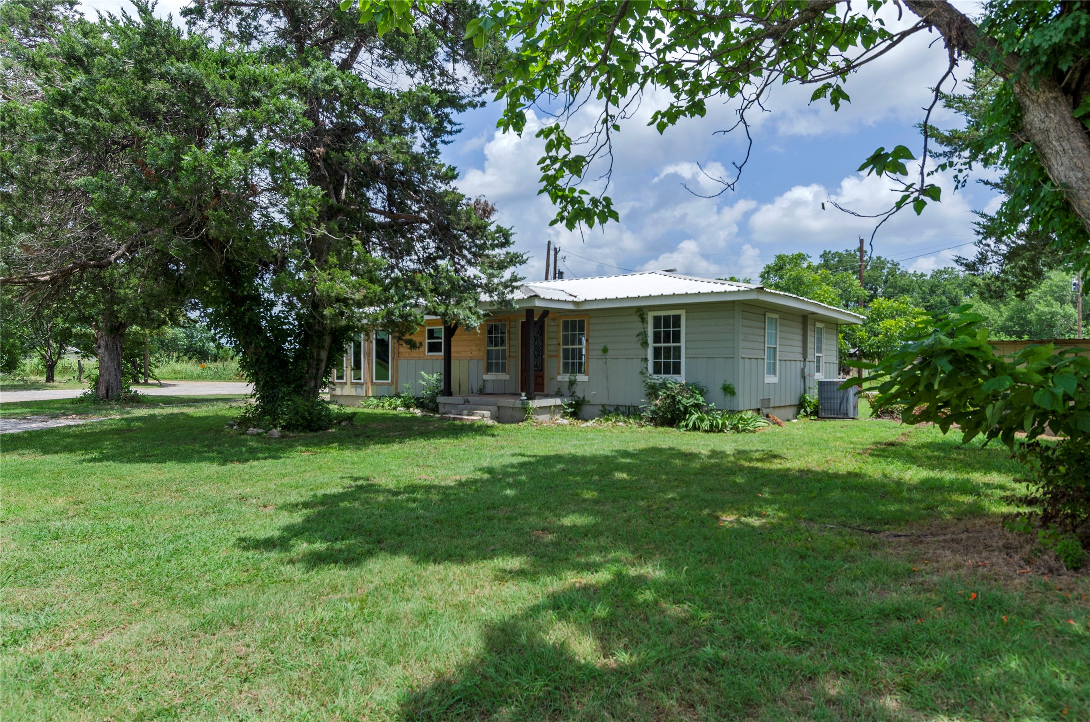 114 Ash Street Paradise TX 76073