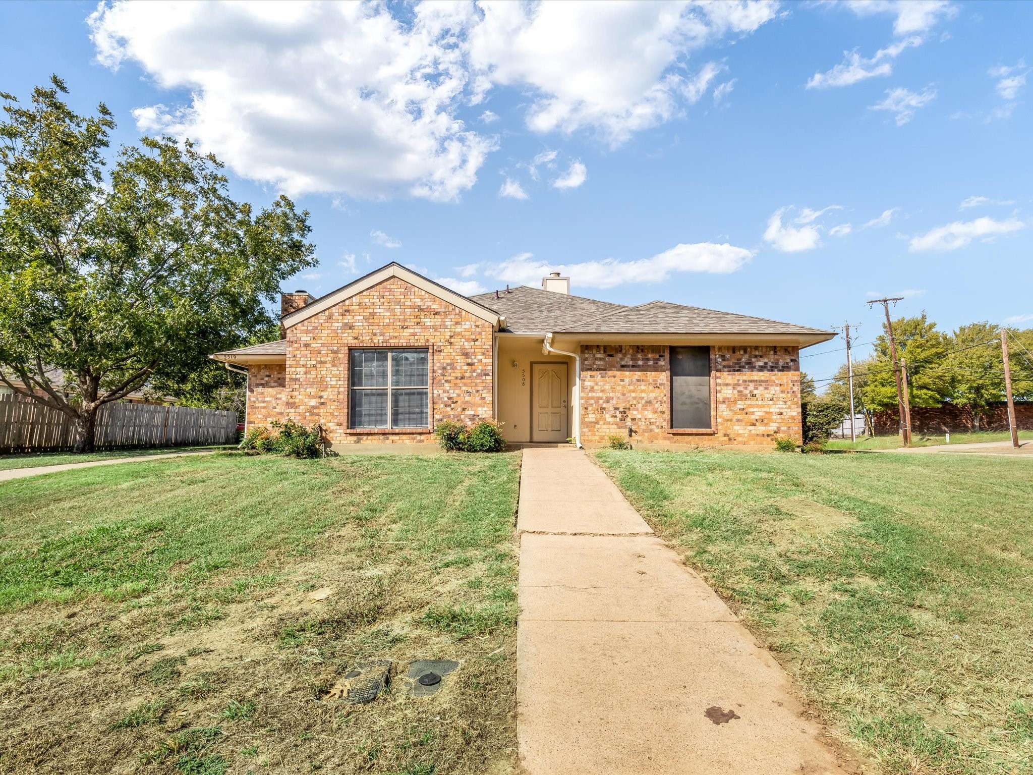 5508/5510 Creekridge Drive Arlington TX 76018