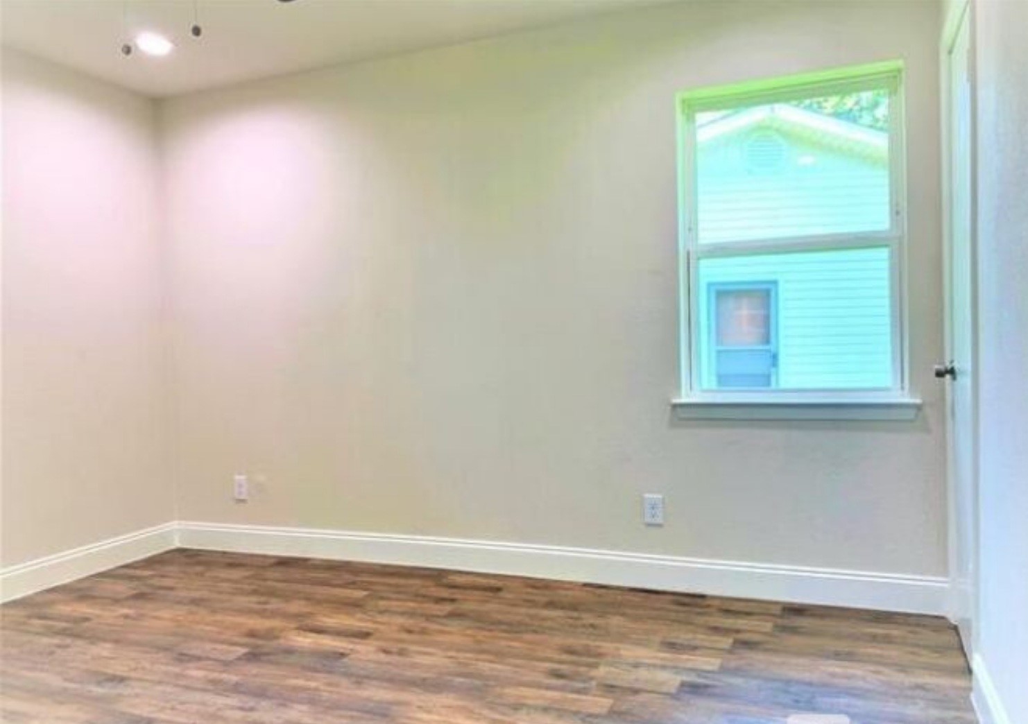 2536 Rutherford Irving TX 75062