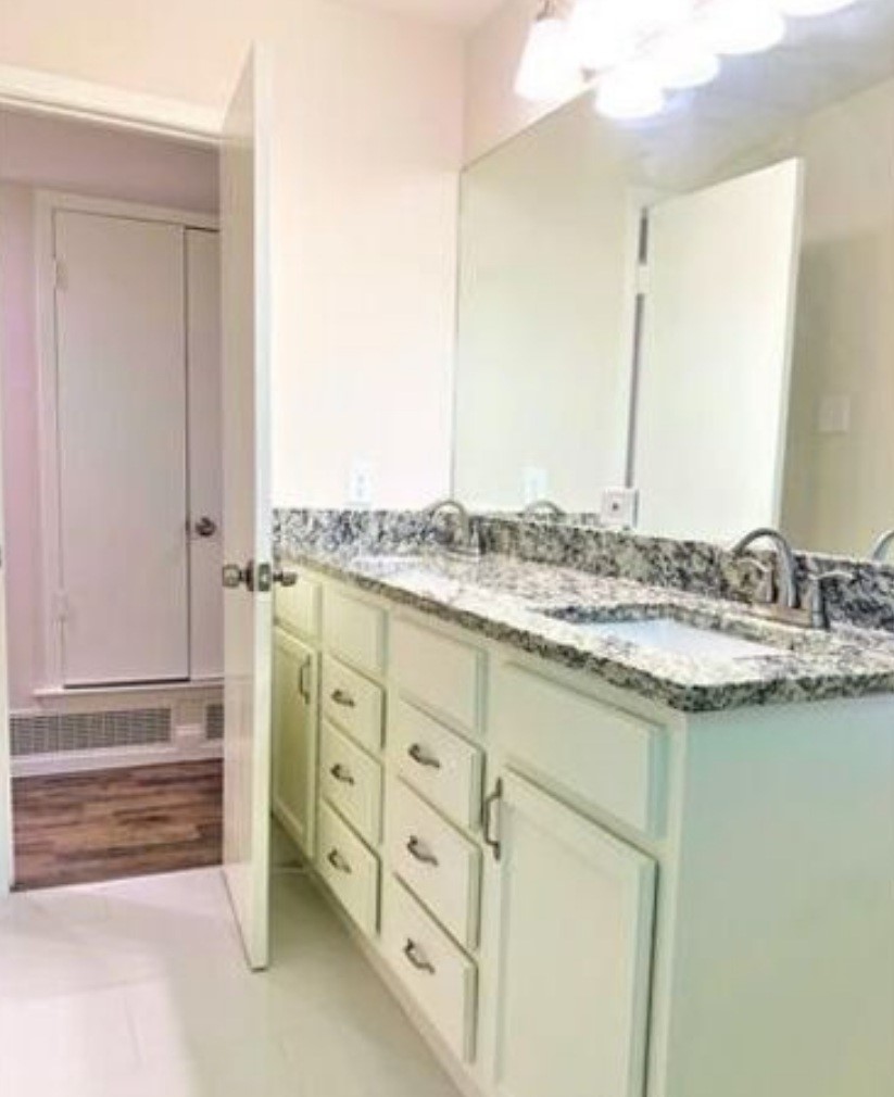 2536 Rutherford Irving TX 75062