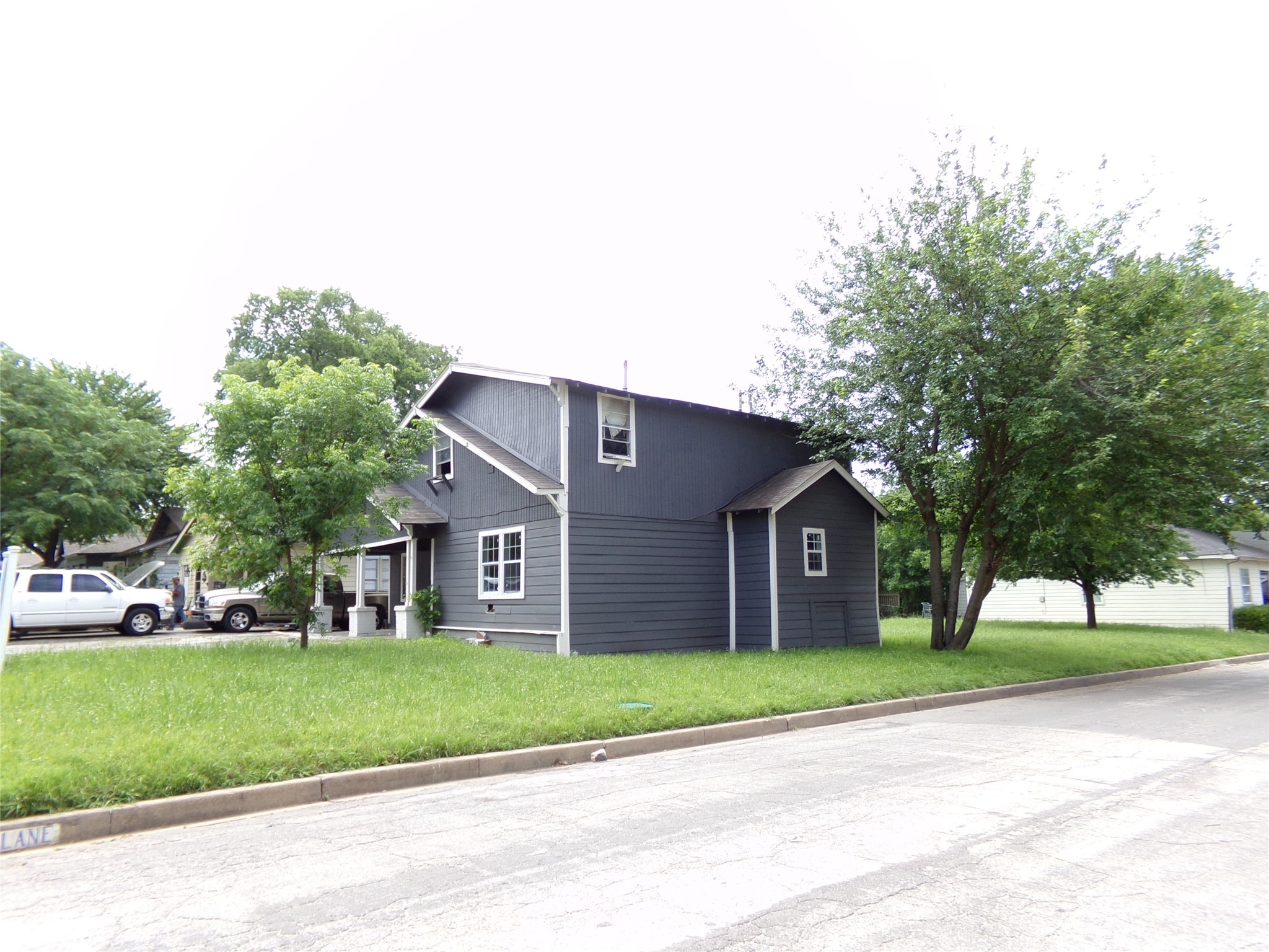 601 Cristler Avenue Dallas TX 75223
