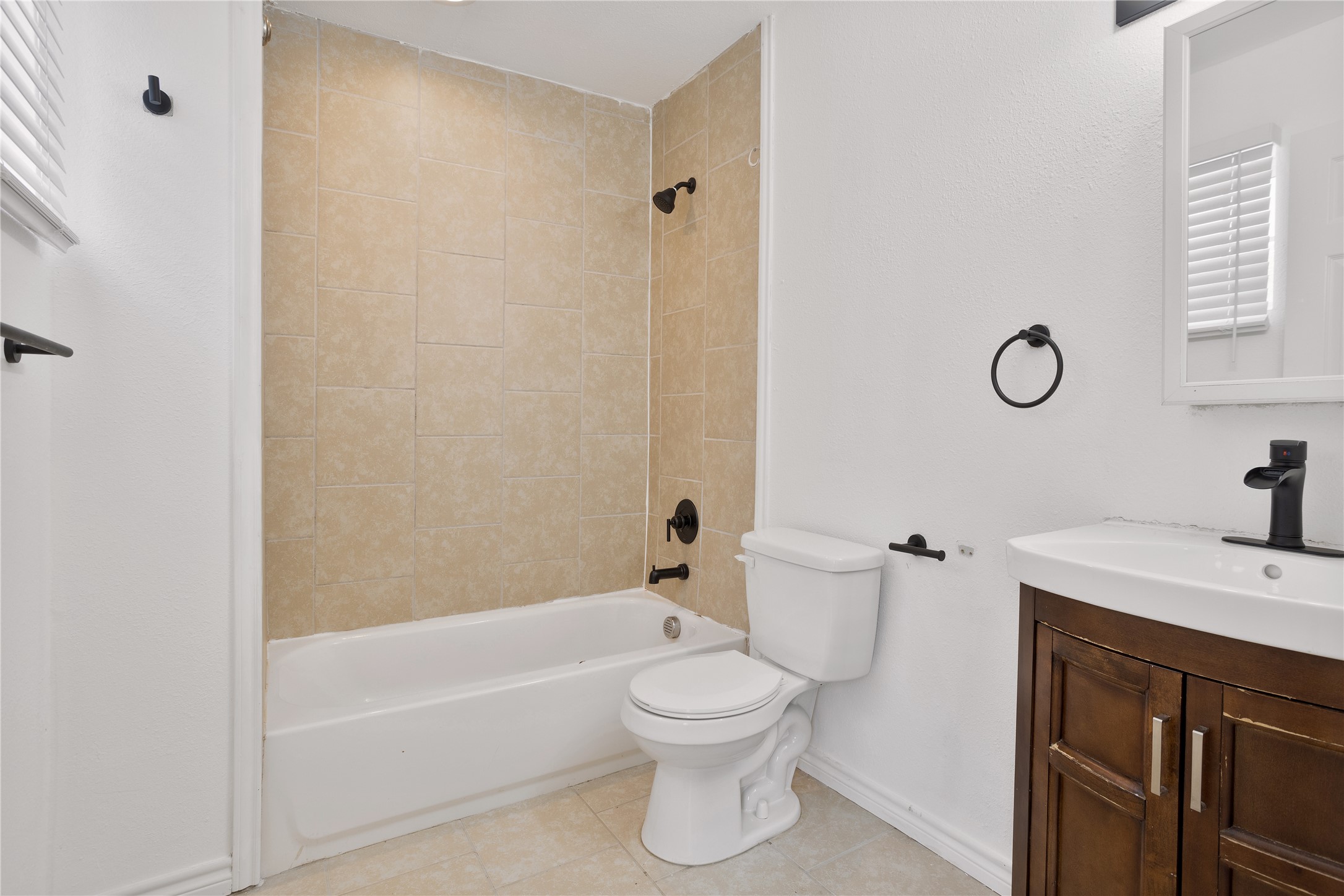 216 & 218 E Cherry Street Sherman TX 75090