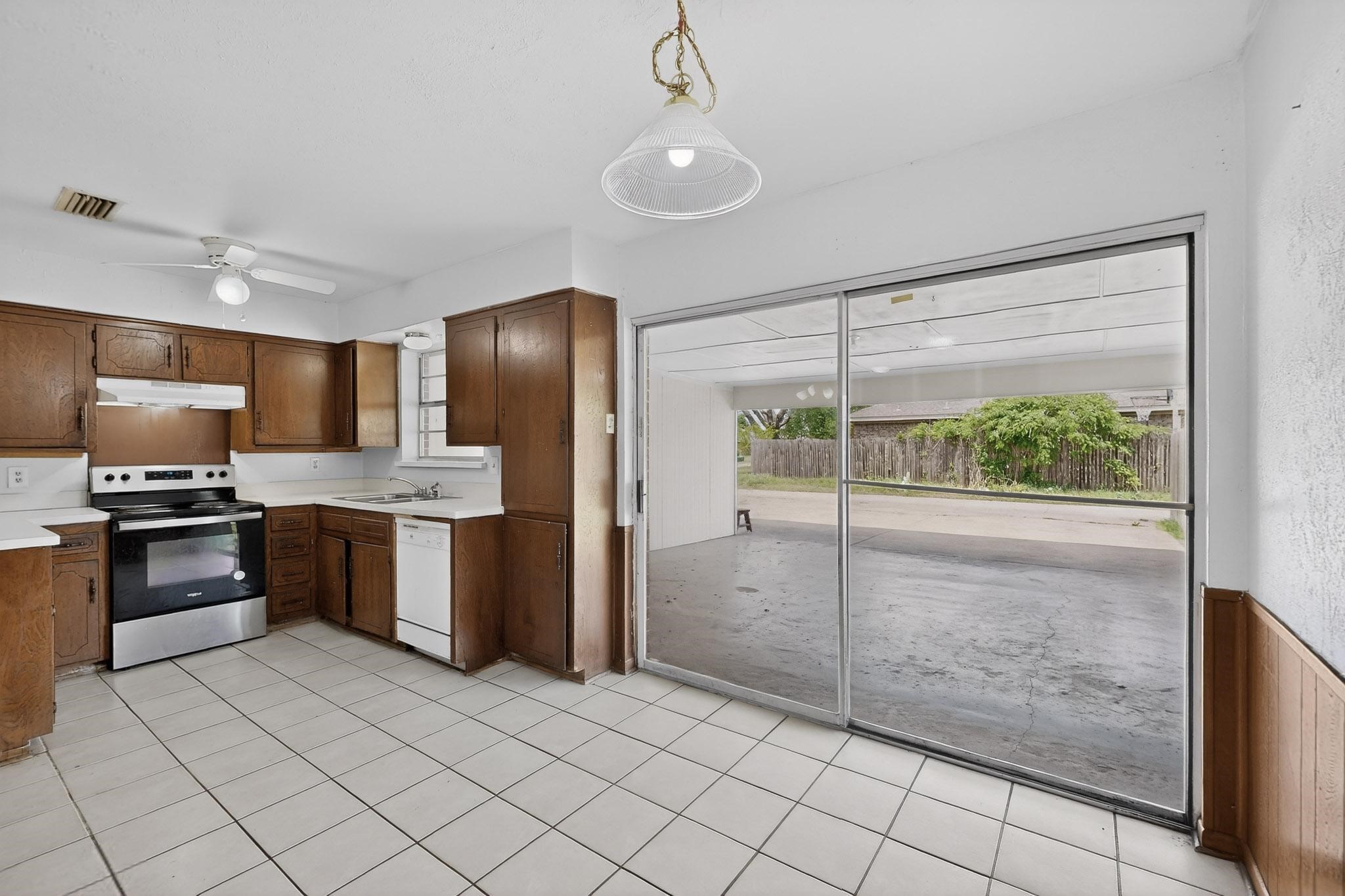 2009 Santa Anna Drive Garland TX 75042