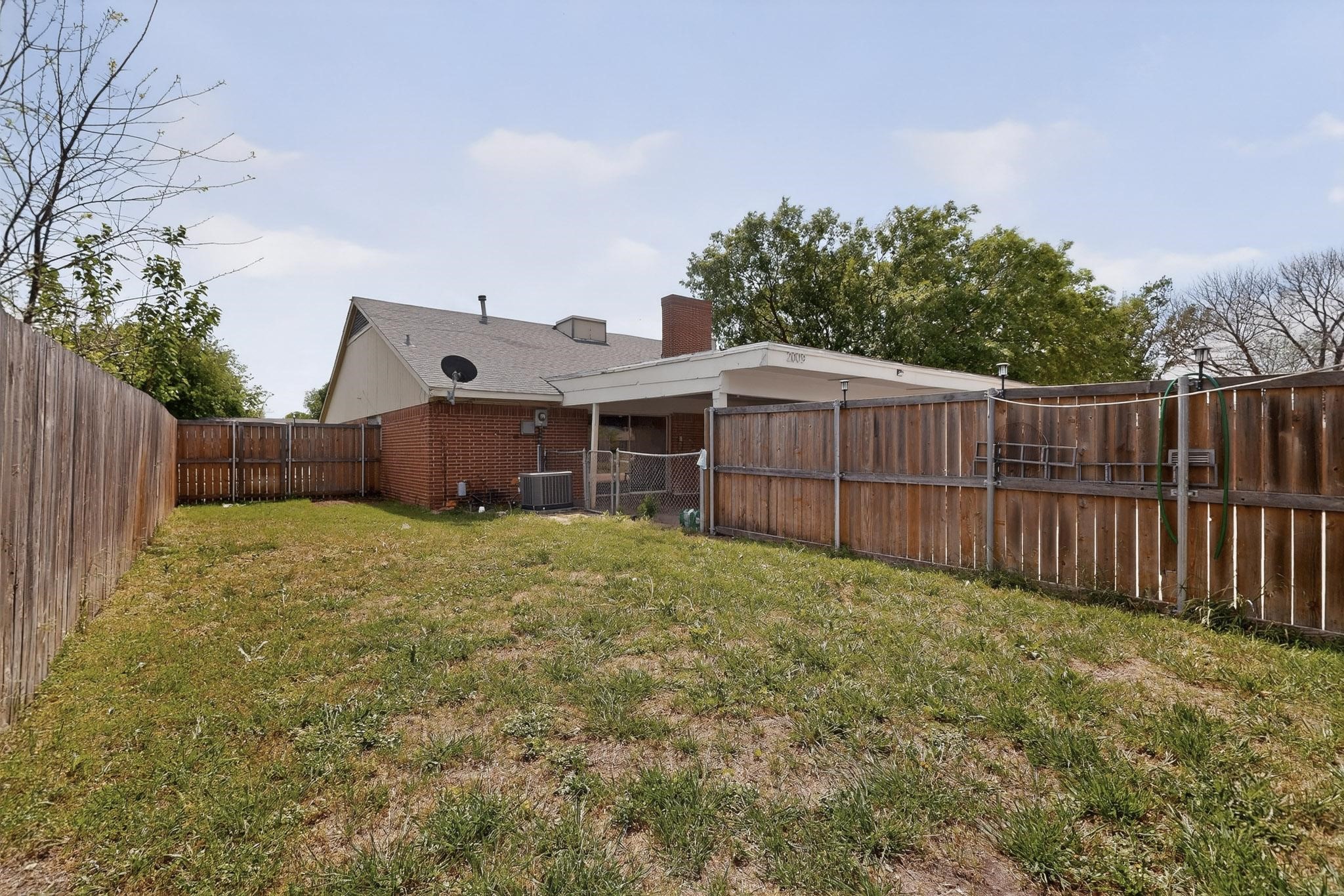 2009 Santa Anna Drive Garland TX 75042