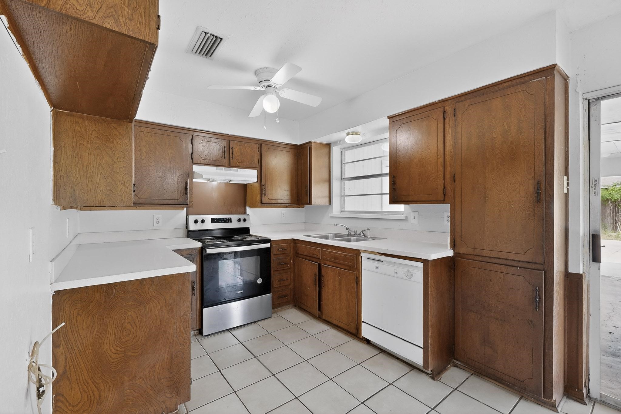 2009 Santa Anna Drive Garland TX 75042