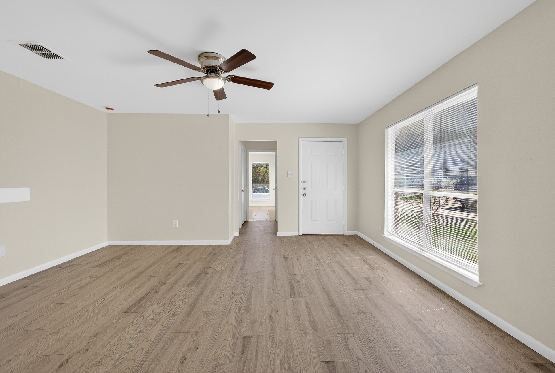 2971 Loving Avenue Fort Worth TX 76106