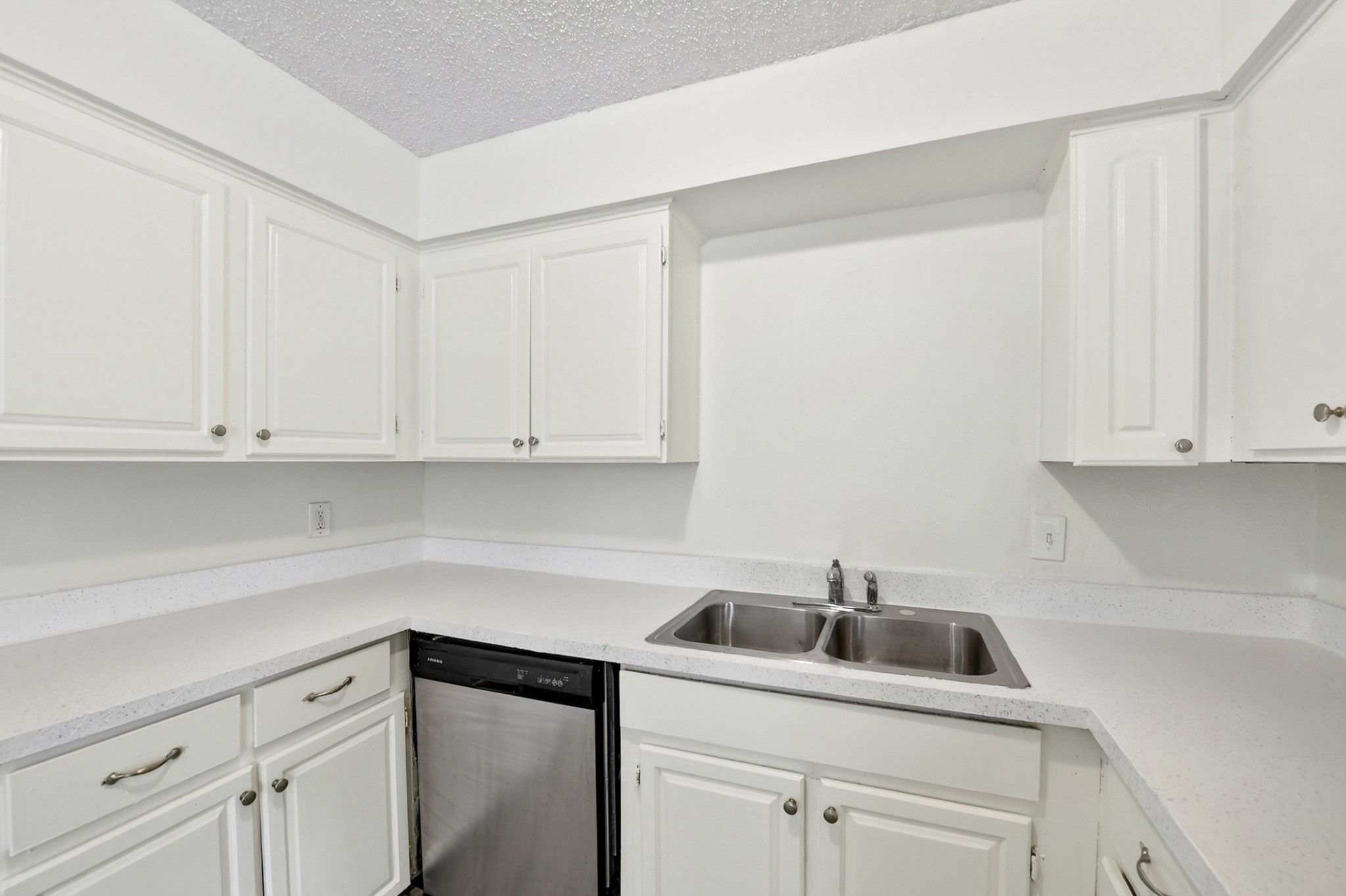 3016 Tudor Lane Irving TX 75060