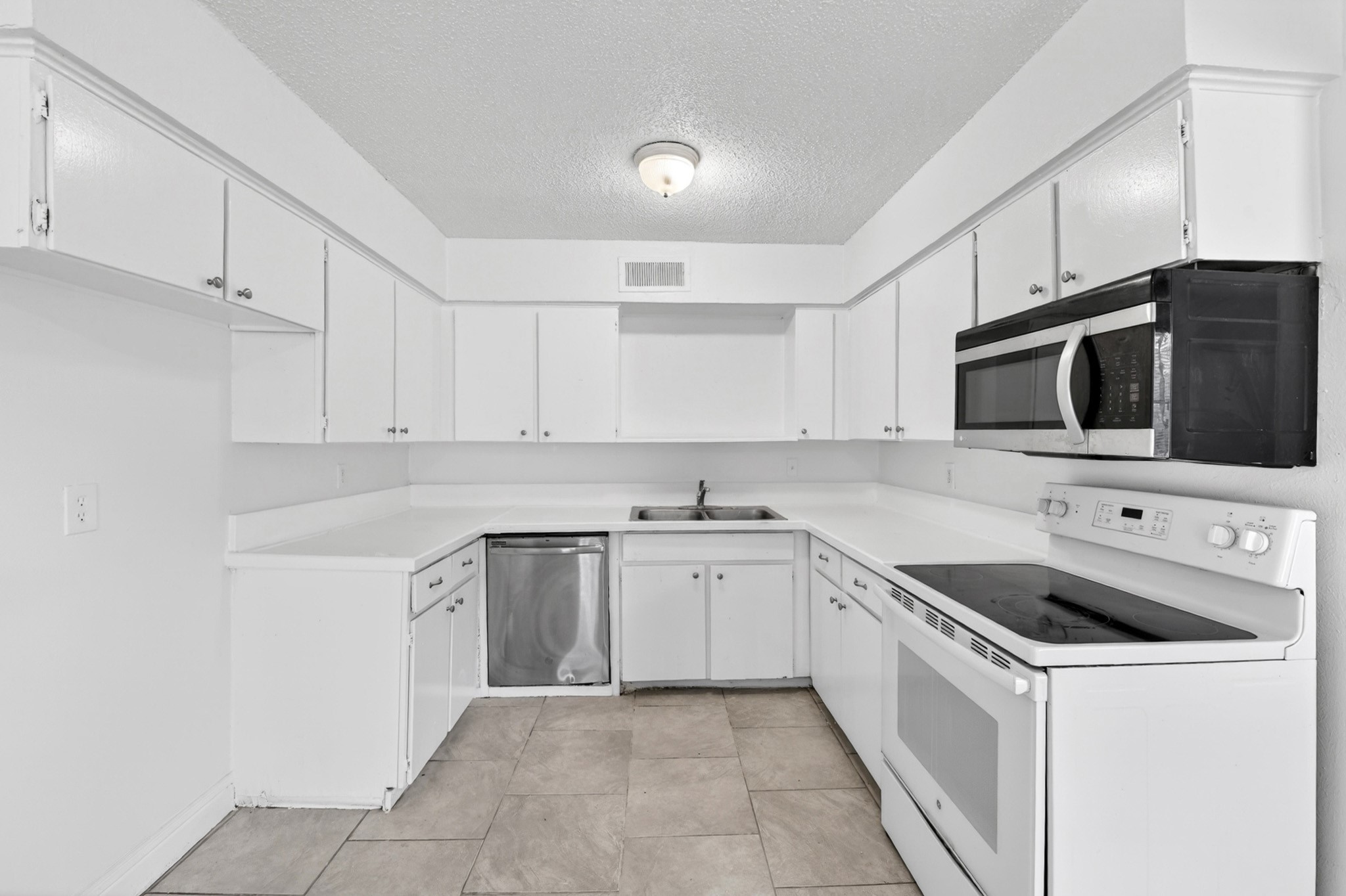 3016 Tudor Lane Irving TX 75060
