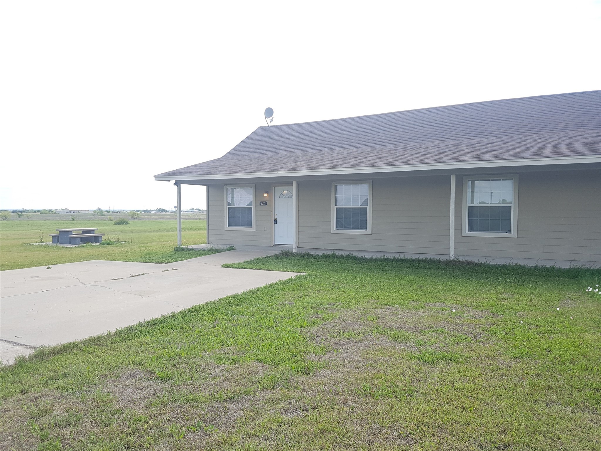 225 Blue Bell Court Weatherford TX 76088