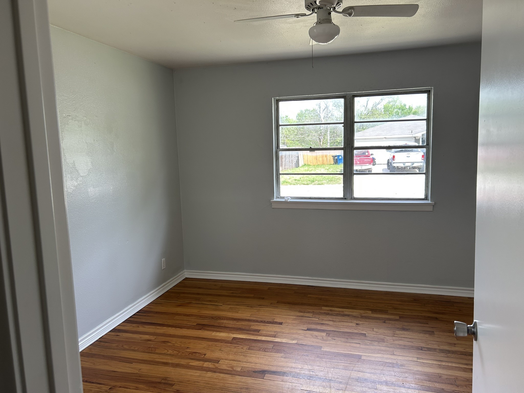 121 Vandenburg Drive Denison TX 75020