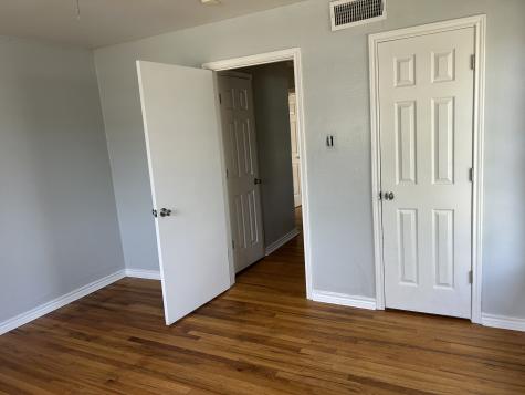 121 Vandenburg Drive Denison TX 75020