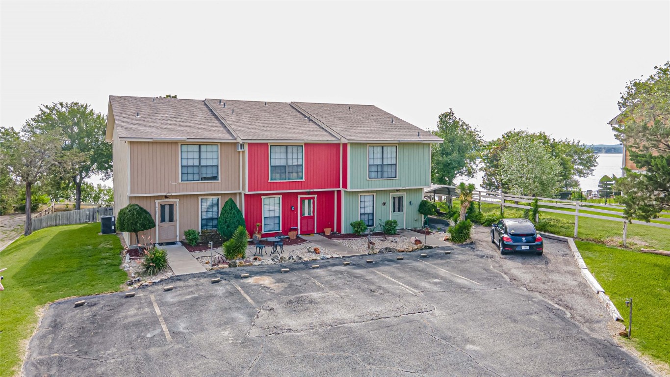 6331 Kelly Drive Granbury TX 76048