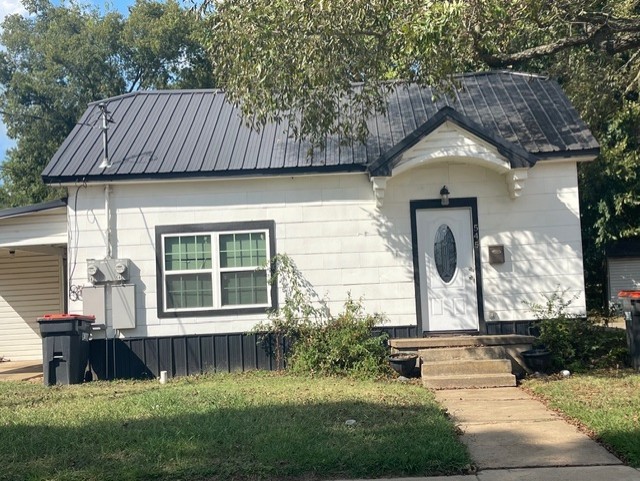 545 E Houston Street Paris TX 75460