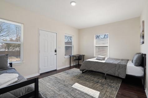4216 E Side Avenue Dallas TX 75226