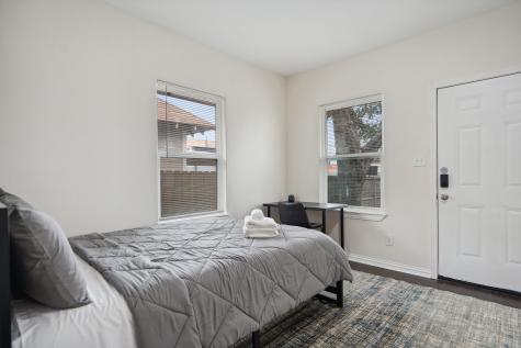 4216 E Side Avenue Dallas TX 75226