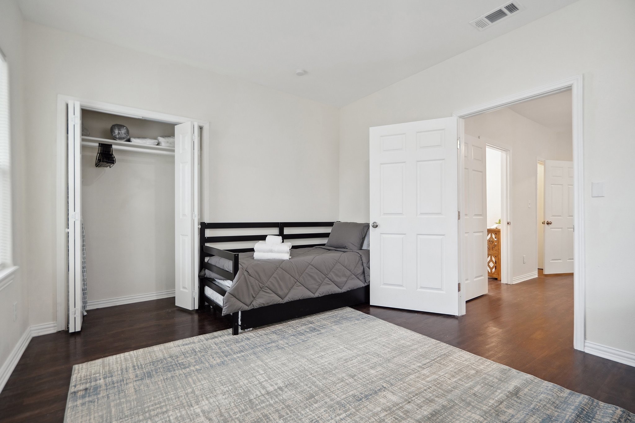 4216 E Side Avenue Dallas TX 75226