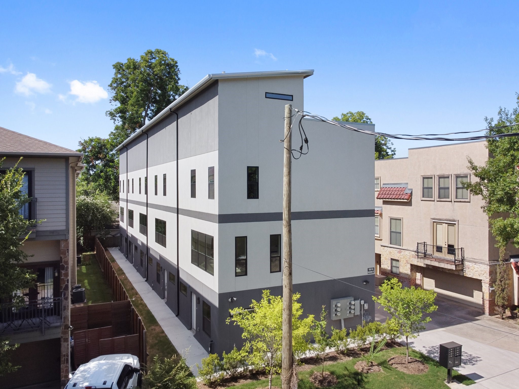5810 Hudson Street Dallas TX 75206