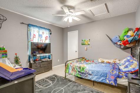 820 Ash Street Burleson TX 76028