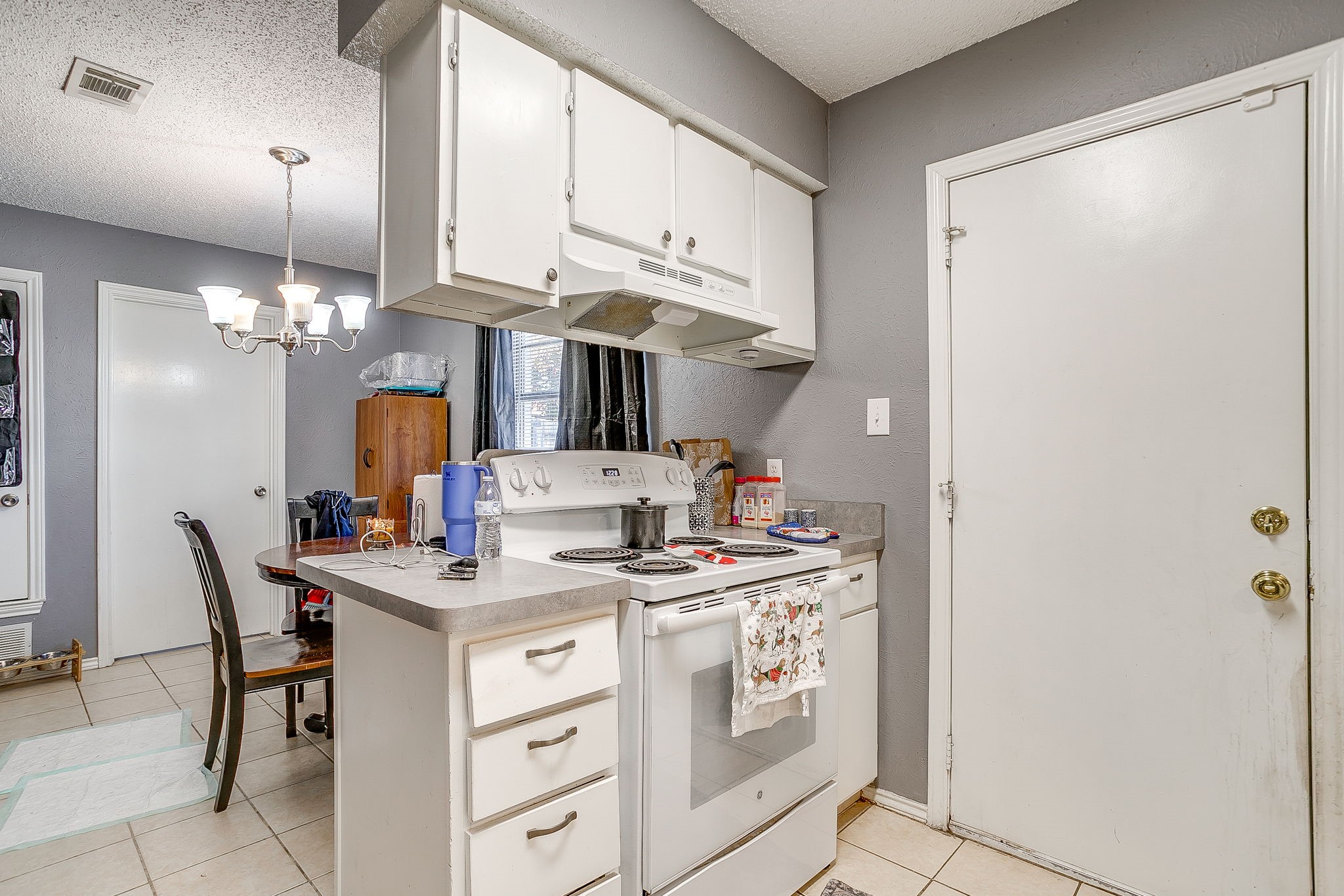 820 Ash Street Burleson TX 76028