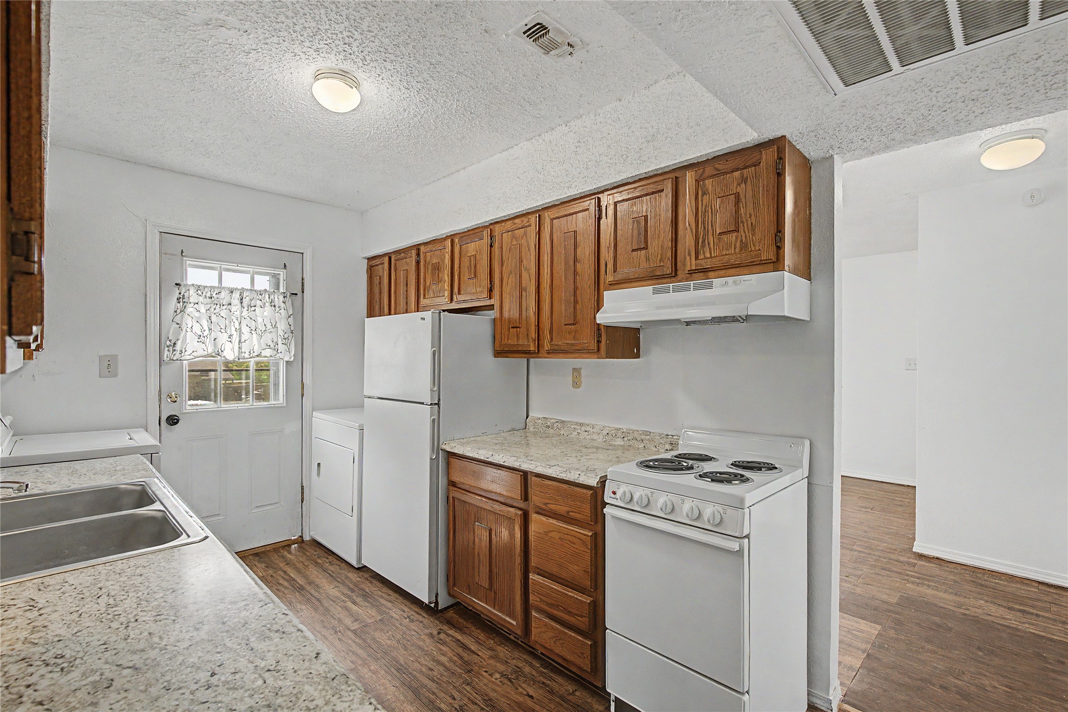 501 Byron Street Fort Worth TX 76114