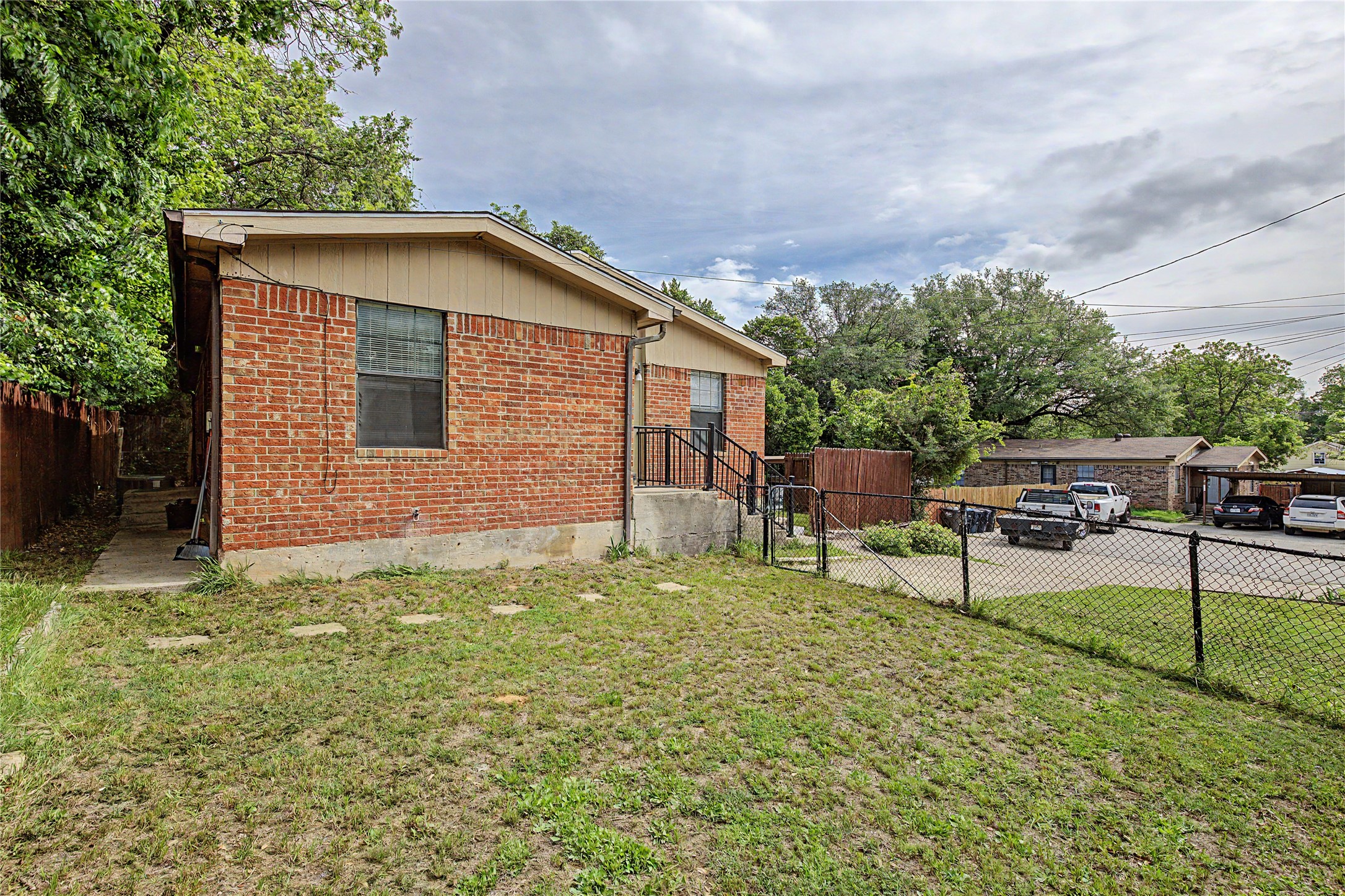 501 Byron Street Fort Worth TX 76114