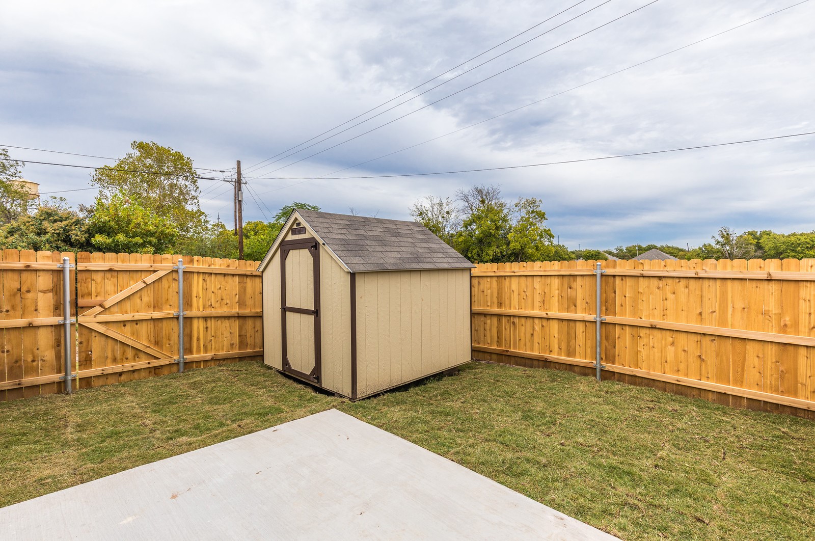 602 Washington Street Mcgregor TX 76657