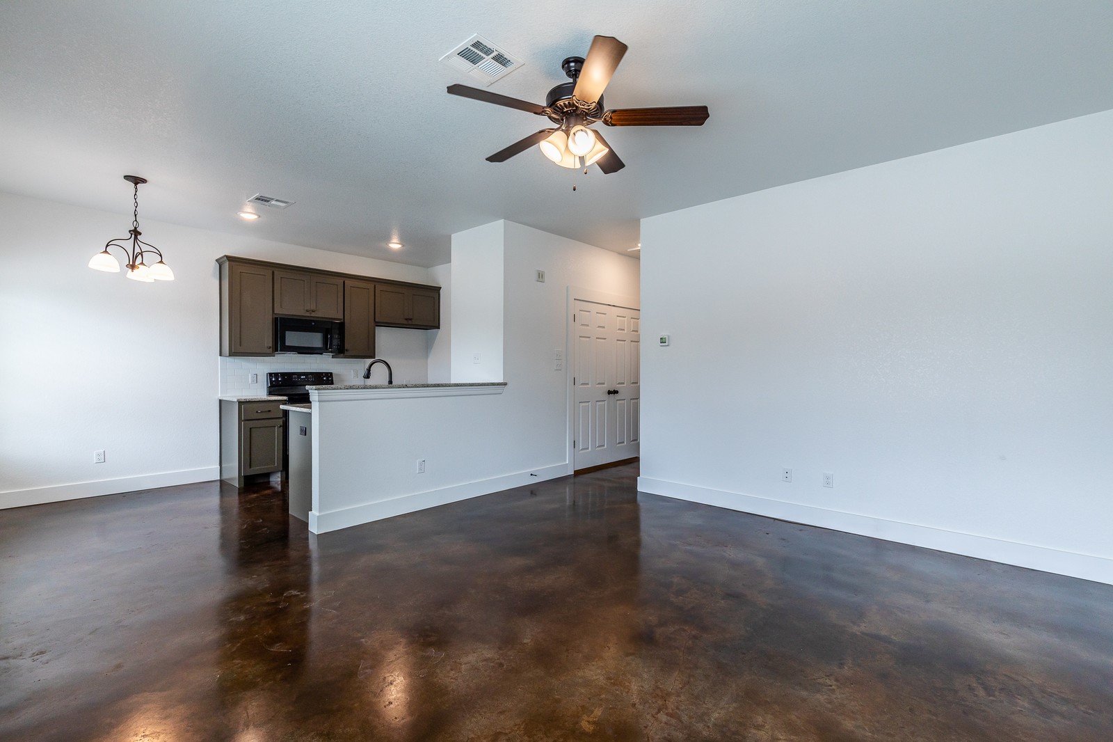 602 Washington Street Mcgregor TX 76657